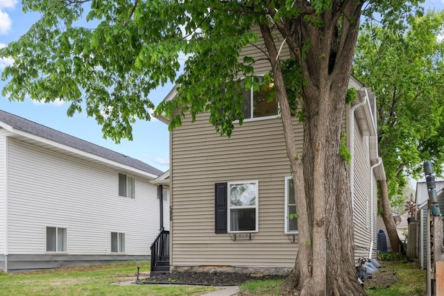 588 Van Buren Ave, Saint Paul, MN 55103 - view of rear view of property