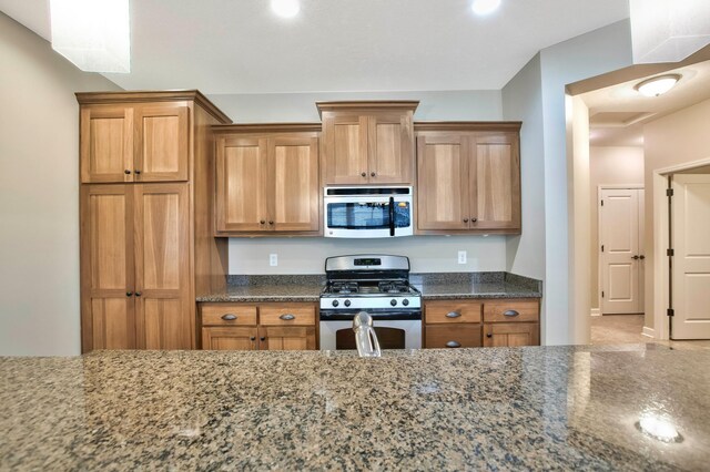 10597 Kingsfield Ln, Woodbury, MN 55129 - photo 12