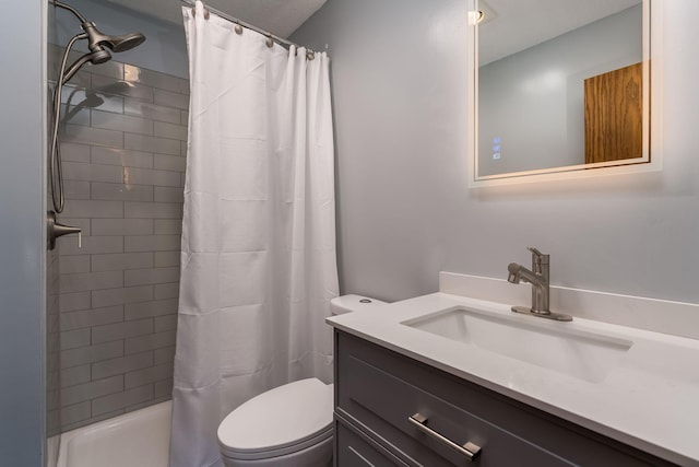 19 Robin Ct, North Mankato, MN 56003 - full bathroom featuring toilet, shower / bathtub combination with curtain, and vanity