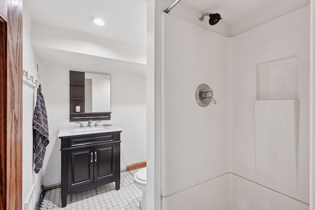 5446 Bartlett Blvd, Mound, MN 55364 - full bathroom featuring a shower and vanity