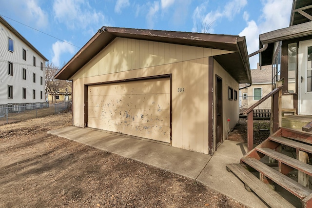301 7th Ave S, Saint Cloud, MN 56301 - view of garage