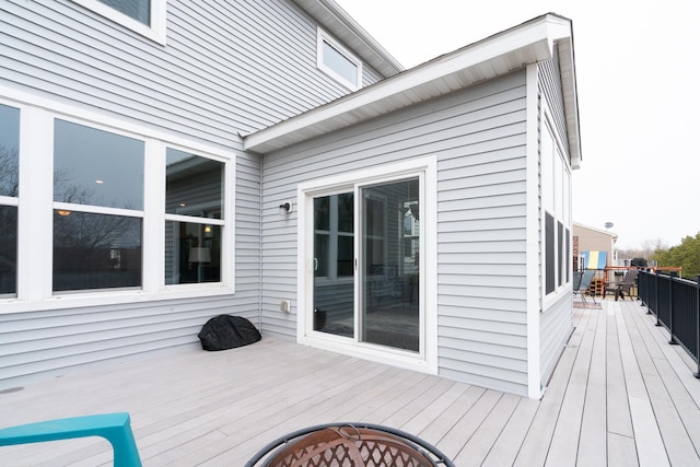 460 14th St NW, New Brighton, MN 55112 - view of deck