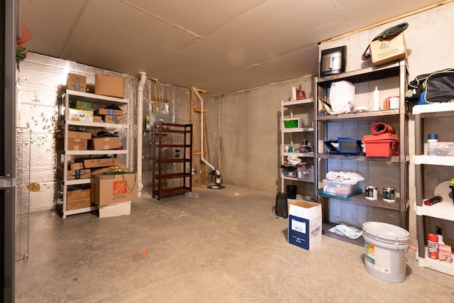 460 14th St NW, New Brighton, MN 55112 - view of storage area