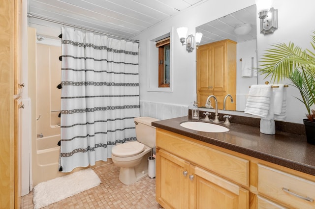 332 Riverside Ave S, Sartell, MN 56377 - bathroom featuring vanity, toilet, and shower / bath combo