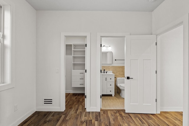 2308 Shadywood Rd, Orono, MN 55391 - closet with a sink