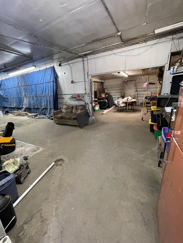 320 8th St SE, Staples, MN 56479 - view of garage