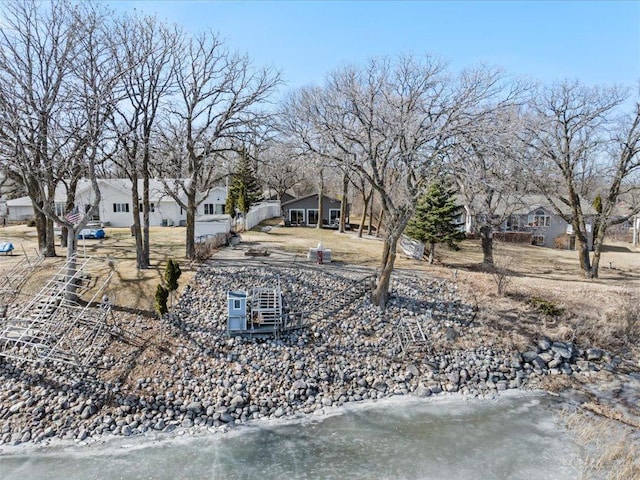 view of yard featuring a residential view