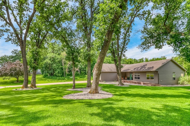 46747 Poss Beach Rd, Pelican Rapids, MN 56572 - view of green lawn