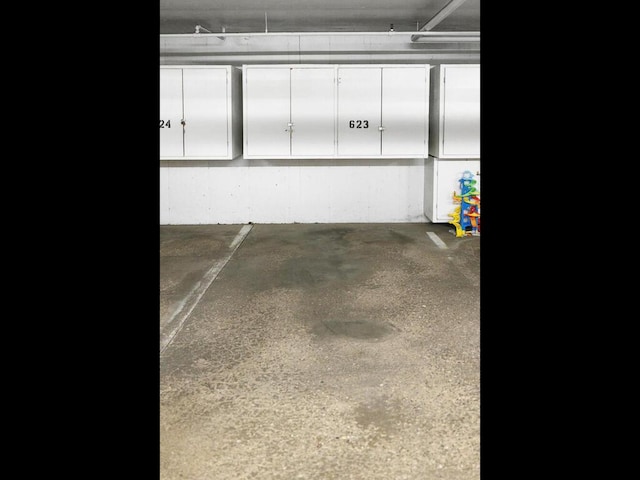 7605 Edinborough Way Unit 6314, Edina, MN 55435 - view of parking garage