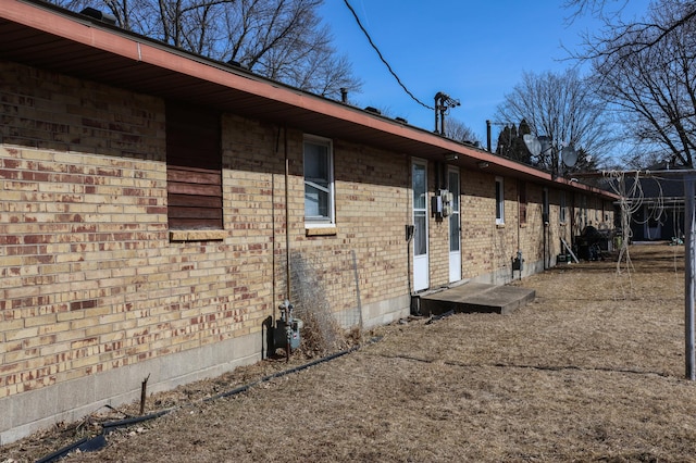 302 Elmwood St, Arlington, MN 55307 - view of side of home with brick siding