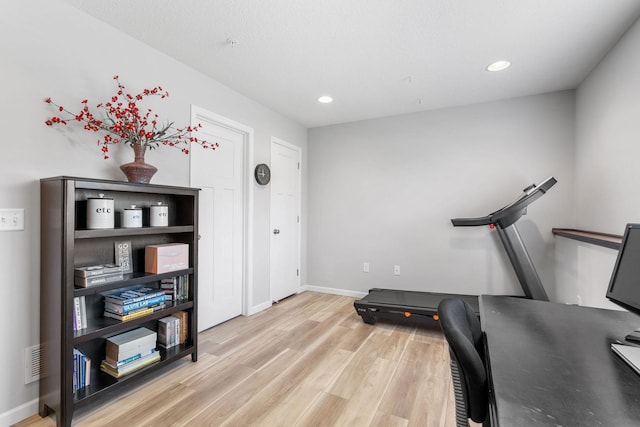 8945 Village Loop, Chanhassen, MN 55317 - workout area featuring wood finished floors, recessed lighting, and baseboards