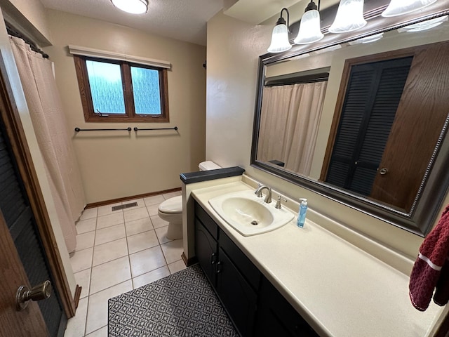 6480 Long Lake Rd, Willmar, MN 56201 - full bathroom featuring vanity and tile patterned floors