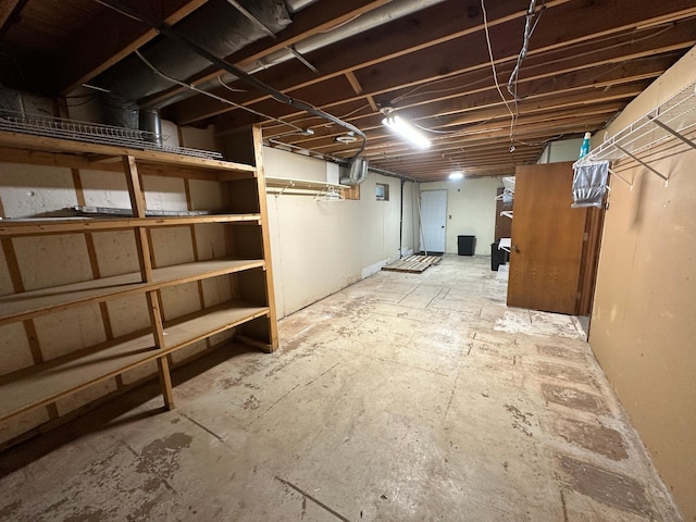 6480 Long Lake Rd, Willmar, MN 56201 - view of unfinished basement