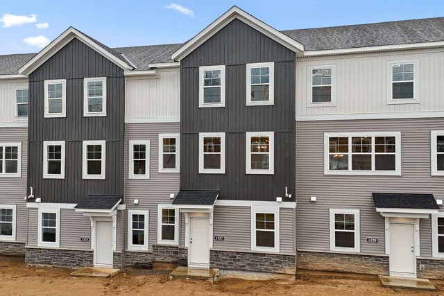 1537 Traverse Ln W, Saint Paul, MN 55118 - view of property with stone siding and a shingled roof