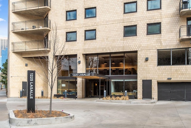1225 Lasalle Ave Unit 708, Minneapolis, MN 55403 - photo 4