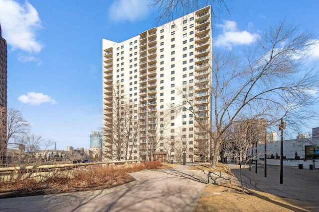 1225 Lasalle Ave Unit 708, Minneapolis, MN 55403 - photo 29
