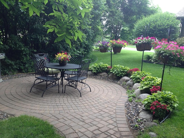 view of patio featuring outdoor dining space