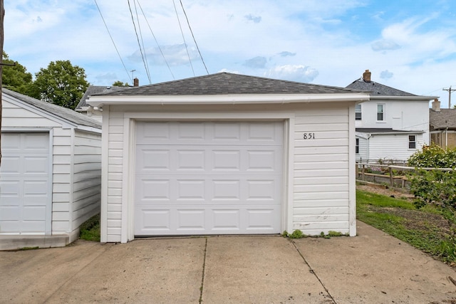 851 Watson Ave, Saint Paul, MN 55102 - view of garage