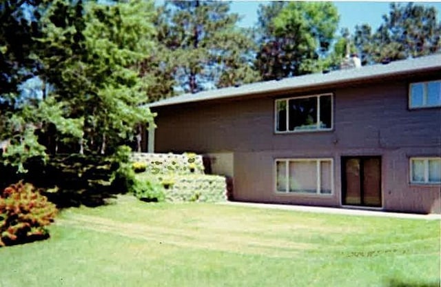 17639 Gayle Dr, Little Falls, MN 56345 - back of property with a yard
