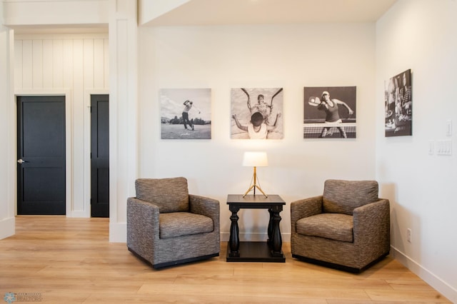 662 Rania Way W, West Fargo, ND 58078 - living area with wood finished floors and baseboards