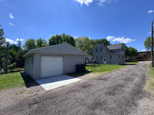 915 Union Ave, Fergus Falls, MN 56537 - photo 3