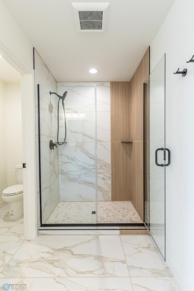 8030 59th St S, Horace, ND 58047 - full bathroom featuring marble finish flooring, toilet, a marble finish shower, and recessed lighting