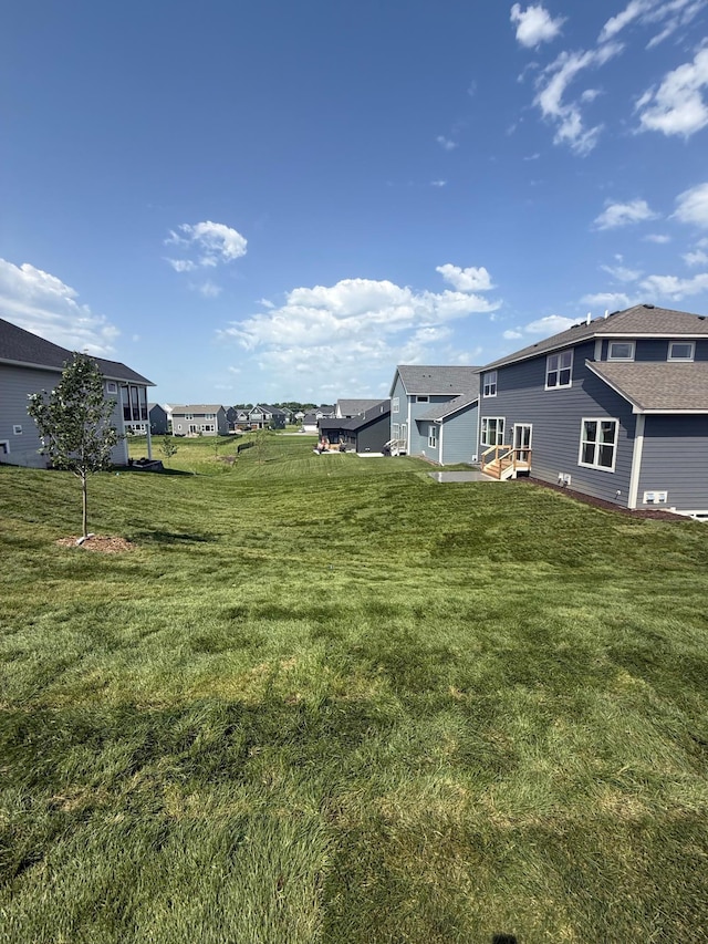 10071 Arrowwood Trl, Woodbury, MN 55129 - view of green lawn