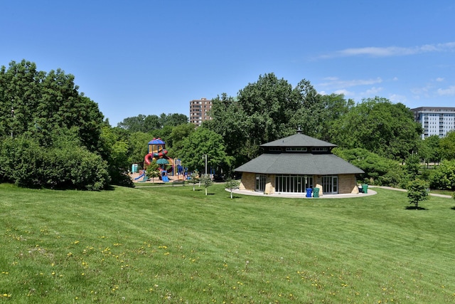 4525 Park Commons Dr Unit 221, Saint Louis Park, MN 55416 - view of yard with playground community