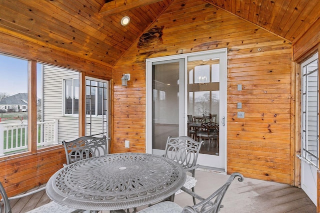 view of sunroom / solarium