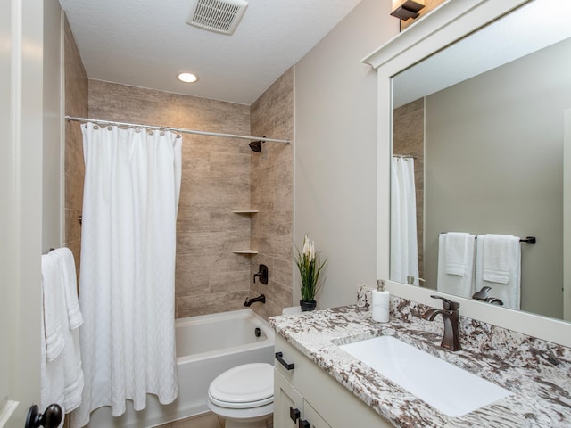 2728 Chowen Ave S, Minneapolis, MN 55416 - full bath featuring visible vents, vanity, toilet, shower / bathtub combination with curtain, and recessed lighting