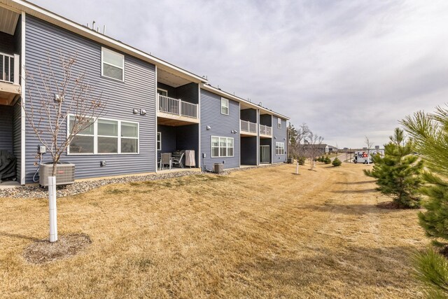 6432 Genevieve Trl S, Cottage Grove, MN 55016 - rear view of property with central AC and a balcony