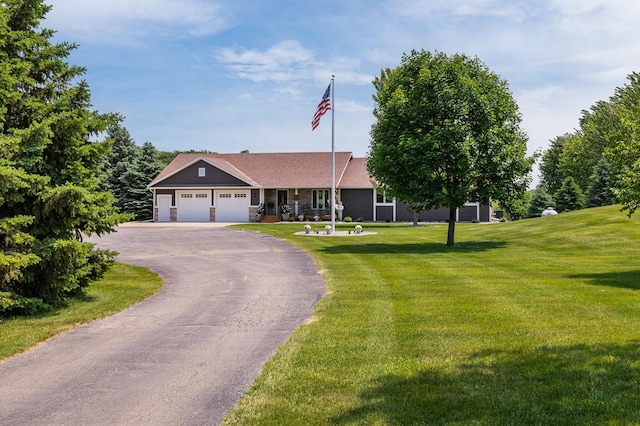 27901 Teale Ave, New Prague, MN 56071 - single story home featuring an attached garage, a front yard, and asphalt driveway