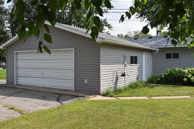 view of detached garage