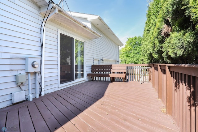 929 16th St N, Moorhead, MN 56560 - view of wooden terrace
