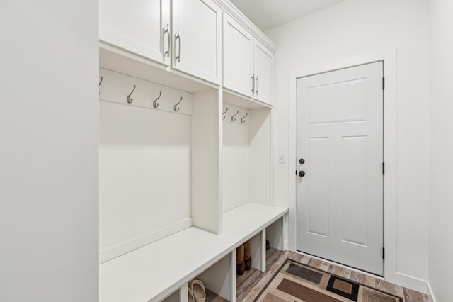 3344 26th Ave S, Saint Cloud, MN 56301 - mudroom with light wood finished floors