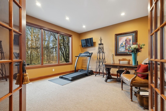 workout room featuring carpet floors, baseboards, and recessed lighting