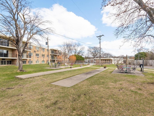 4351 Parklawn Ave Unit 209E, Edina, MN 55435 - view of community