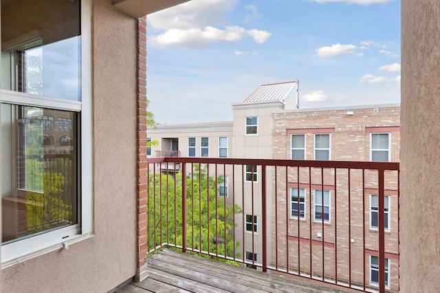 645 1st St Unit 411, Minneapolis, MN 55401 - view of balcony