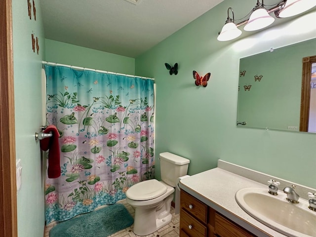 16335 County Road 2, Brainerd, MN 56401 - full bath featuring vanity, toilet, and a shower with curtain