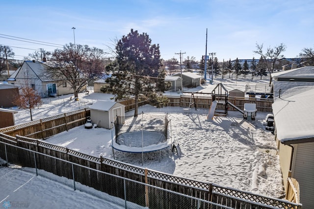 exterior space featuring a fenced backyard