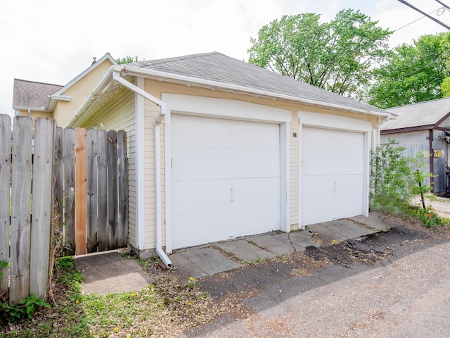 115 Geranium Ave W, Saint Paul, MN 55117 - view of detached garage