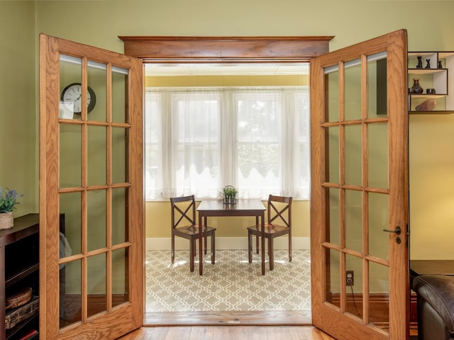 115 Geranium Ave W, Saint Paul, MN 55117 - doorway featuring wood finished floors