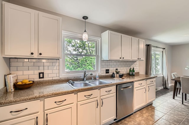 4 Battle Creek Ct, Saint Paul, MN 55119 - kitchen featuring dishwasher, a sink, decorative backsplash, and pendant lighting