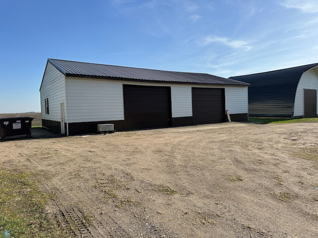 view of detached garage