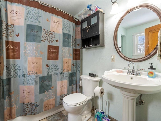 17430 280th St, Sebeka, MN 56477 - full bath featuring a shower with curtain
