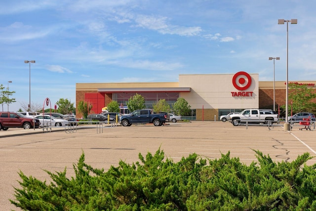 630 Stonegate Cir, Waconia, MN 55387 - view of commercial property with uncovered parking