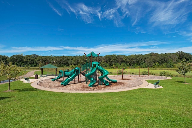 630 Stonegate Cir, Waconia, MN 55387 - communal playground with a lawn