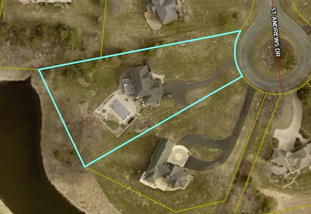 268 Saint Andrews Dr, Hudson, WI 54016 - aerial map of property and surrounding area with property parcel outlined