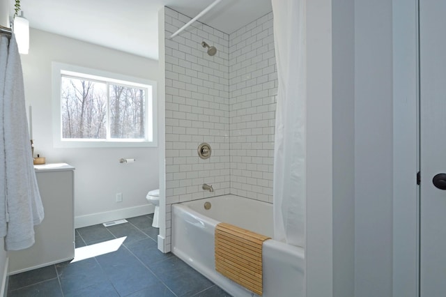 14113 260th St, Dailey Twp, MN 56353 - bathroom with toilet, shower / bathtub combination with curtain, tile patterned flooring, baseboards, and vanity
