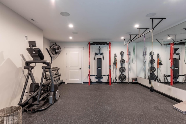 1005 Applewood Ct, Mankato, MN 56001 - exercise room with baseboards and recessed lighting